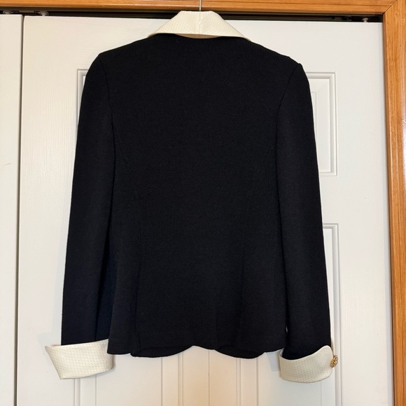St John Evening Black Santana Knit blazer with removable silk collar/cuffs - Picture 4 of 9